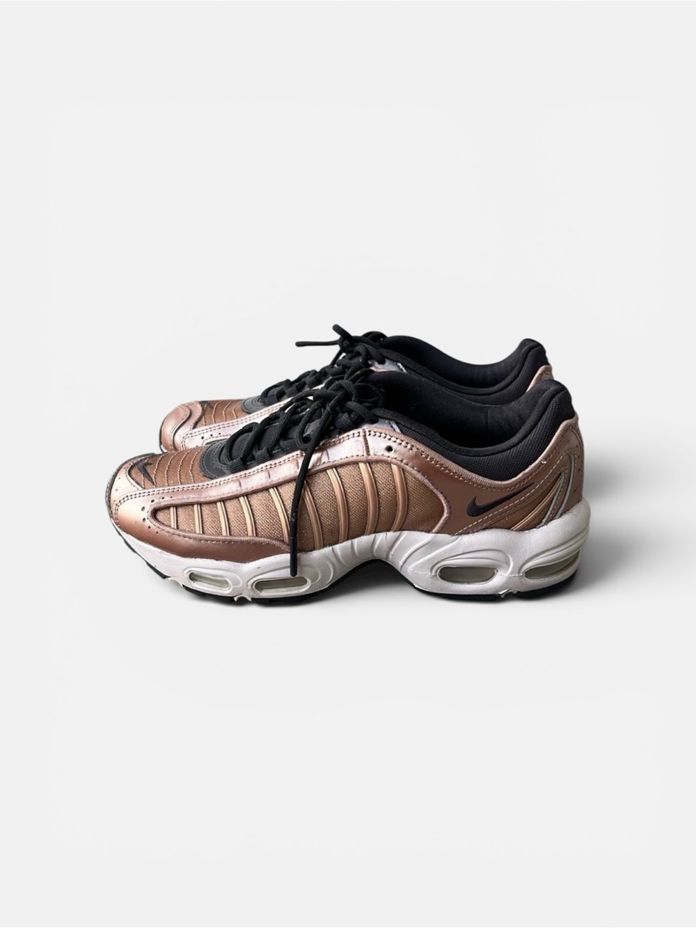 NIKE Air Max Tailwind lV Sneakers Size 10